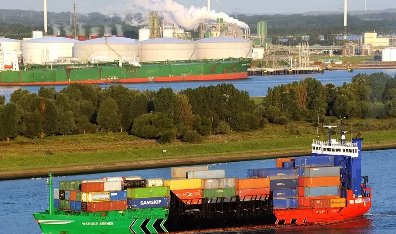 DUBAI VENTURE Container Ship IMO 9202259 photo 7