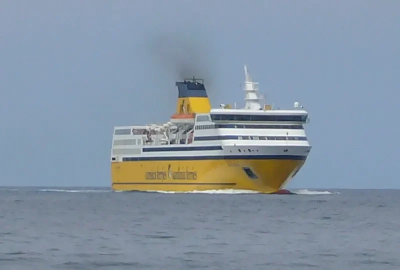 MEGA EXPRESS Ro-Ro IMO 9203174 photo 9