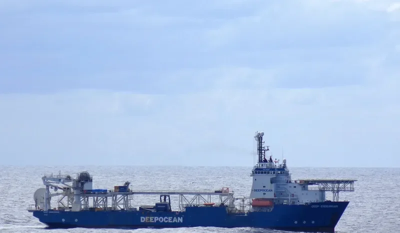 DEEP ENDEAVOUR Offshore Vessel IMO 9203306 photo 2