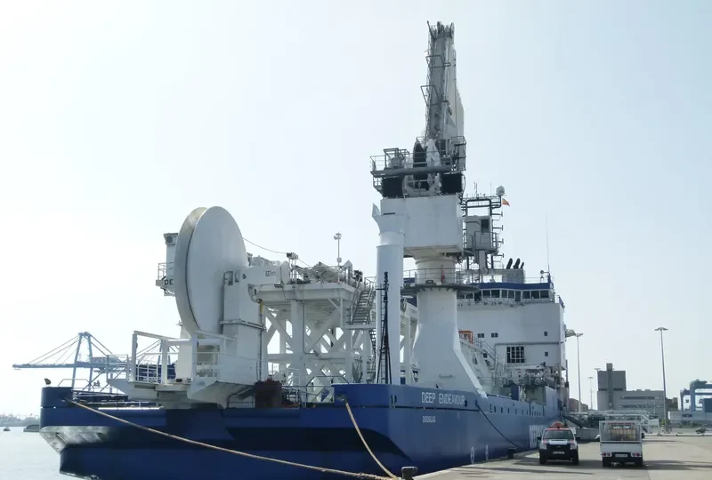 DEEP ENDEAVOUR Offshore Vessel IMO 9203306 photo 7