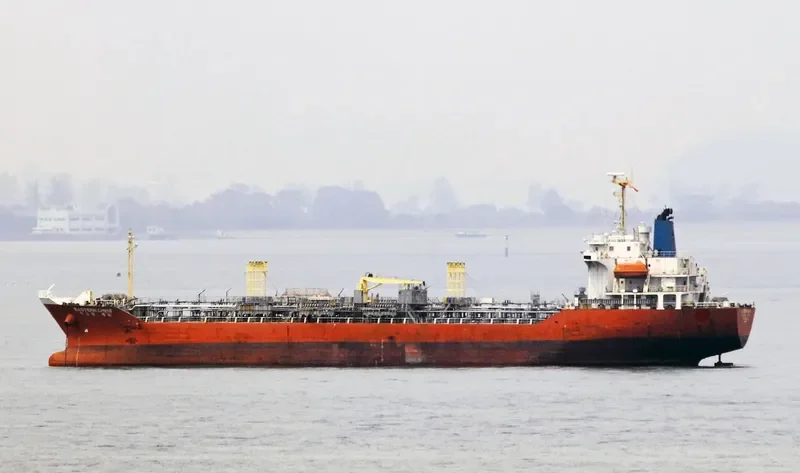 EASTERN CHEMI Tanker IMO 9203370 photo 5