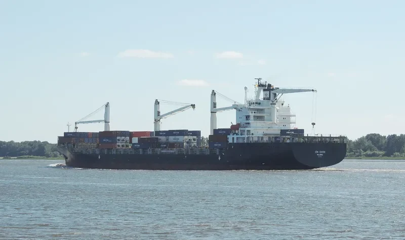 EM OINOUSSES Container Ship IMO 9203514 photo 5