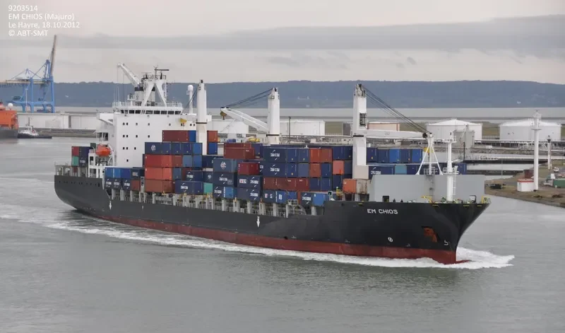 EM OINOUSSES Container Ship IMO 9203514 photo 9