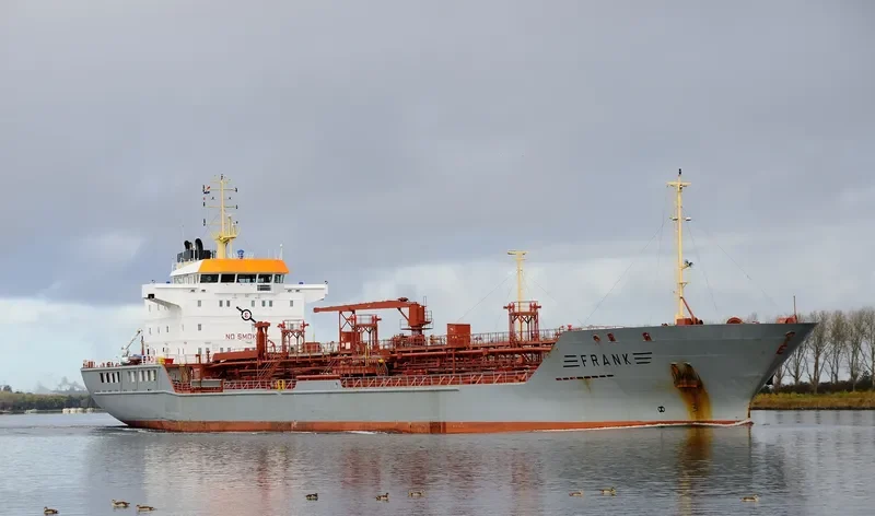 FRANK Tanker IMO 9204049 photo 6