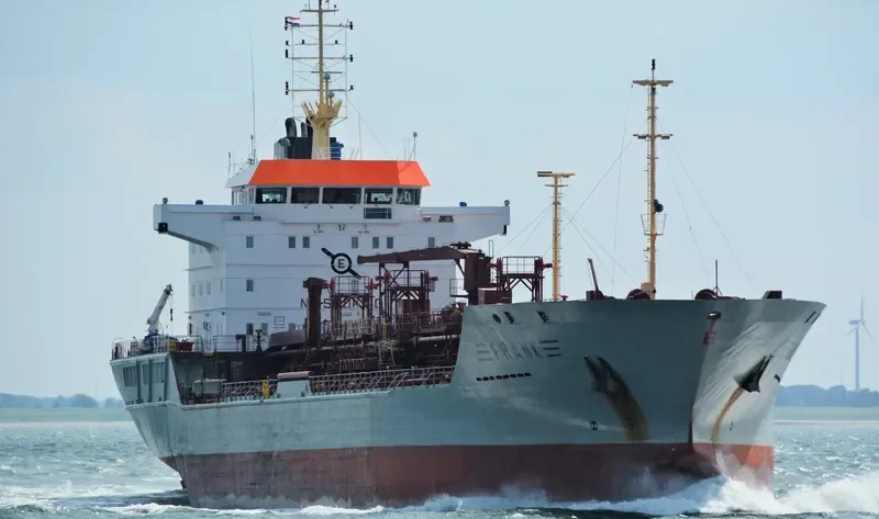FRANK Tanker IMO 9204049 photo 10