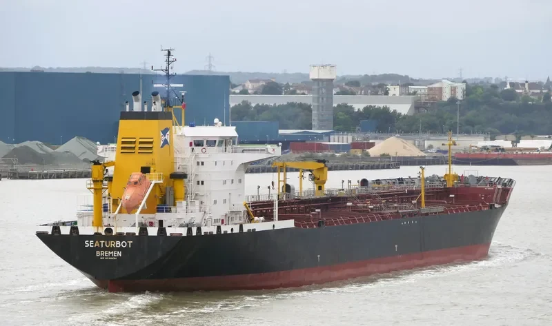SEATURBOT Tanker IMO 9204764 photo 9