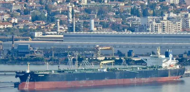RAVEN Tanker IMO 9205067 photo 9