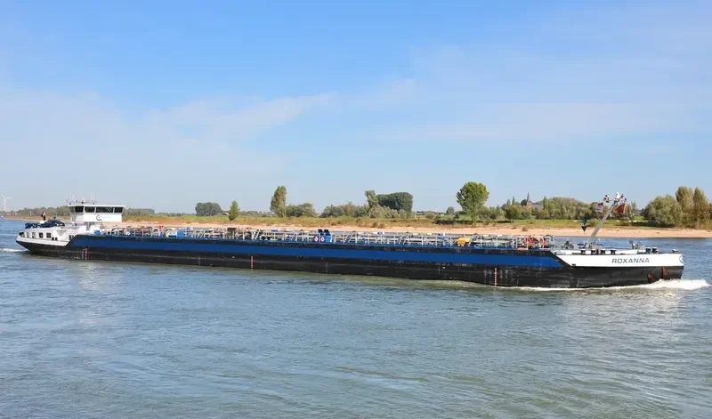 ROXANNA Tanker IMO 9205469 photo 4