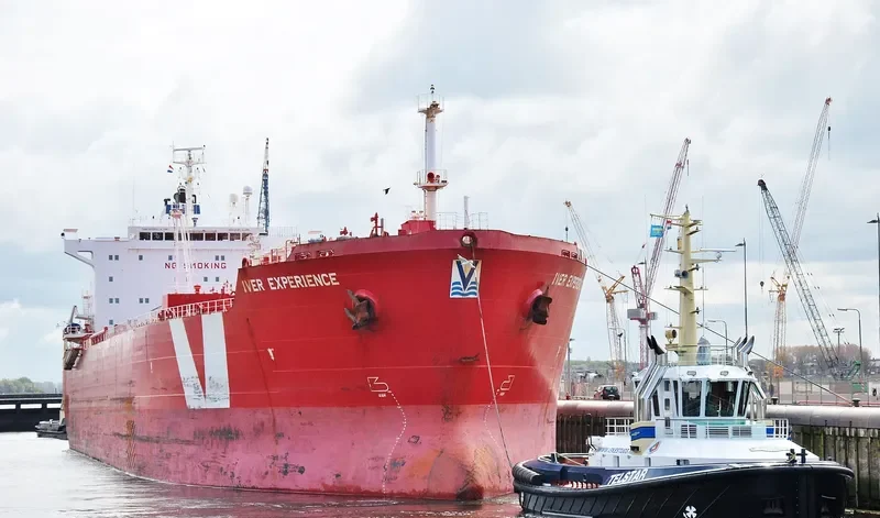 LOYALTY Tanker IMO 9207716 photo 6