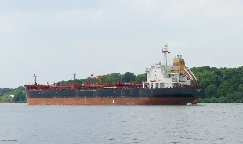 TORO Tanker IMO 9208124 photo 10
