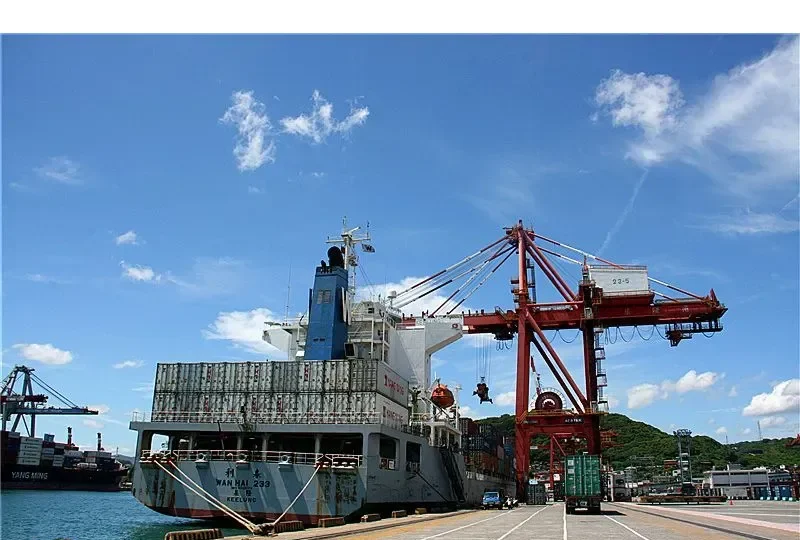 WAN HAI 233 Container Ship IMO 9208174 photo 8