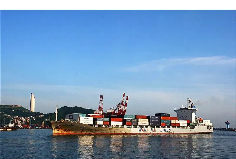 WAN HAI 233 Container Ship IMO 9208174 photo 9
