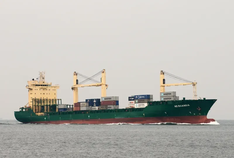 IG 2 Container Ship IMO 9208368 photo 10