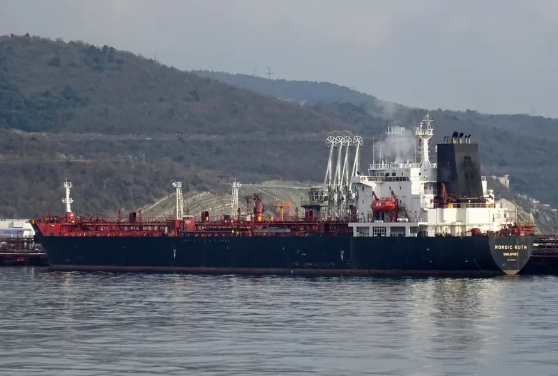 AZZA Tanker IMO 9208473 photo 2