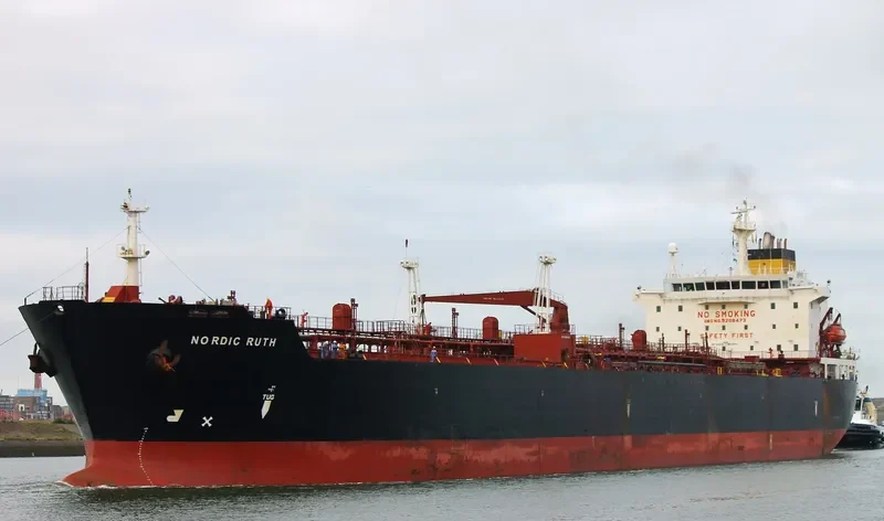 AZZA Tanker IMO 9208473 photo 8