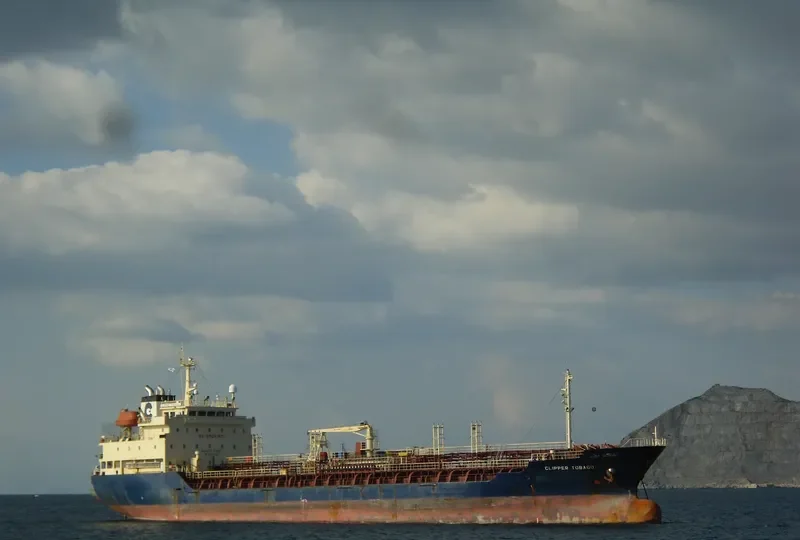 ARIN 8 Tanker IMO 9209001 photo 3