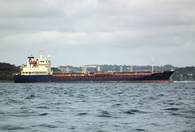 ARIN 8 Tanker IMO 9209001 photo 7