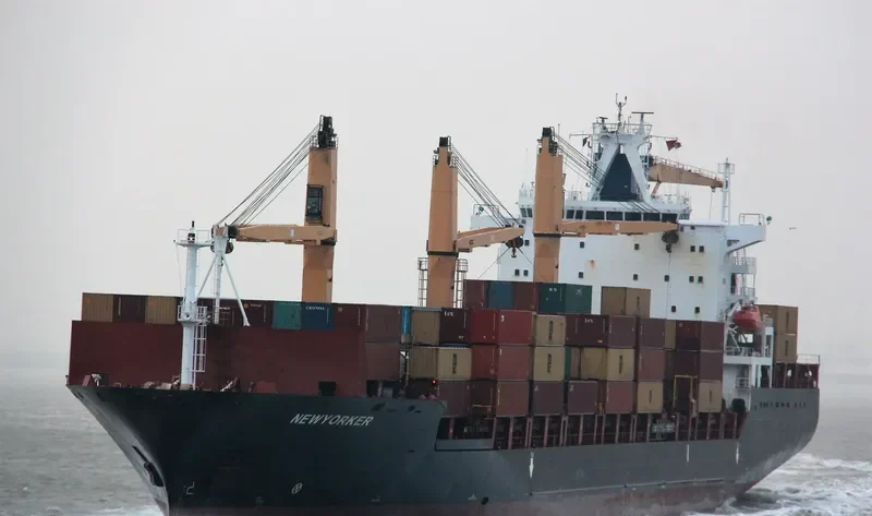 NEWYORKER Container Ship IMO 9209104 photo 2