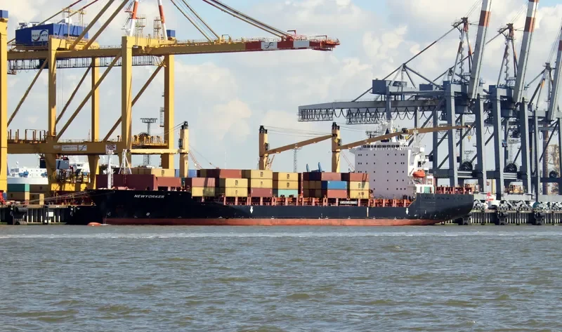 NEWYORKER Container Ship IMO 9209104 photo 4