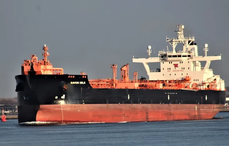 NAVION OSLO Tanker IMO 9209130 photo 3