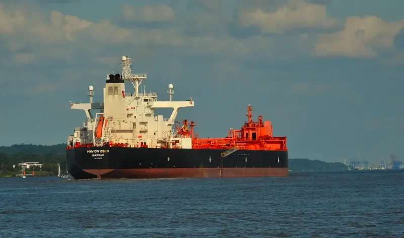 NAVION OSLO Tanker IMO 9209130 photo 4