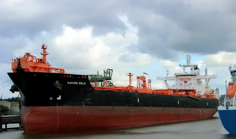 NAVION OSLO Tanker IMO 9209130 photo 8