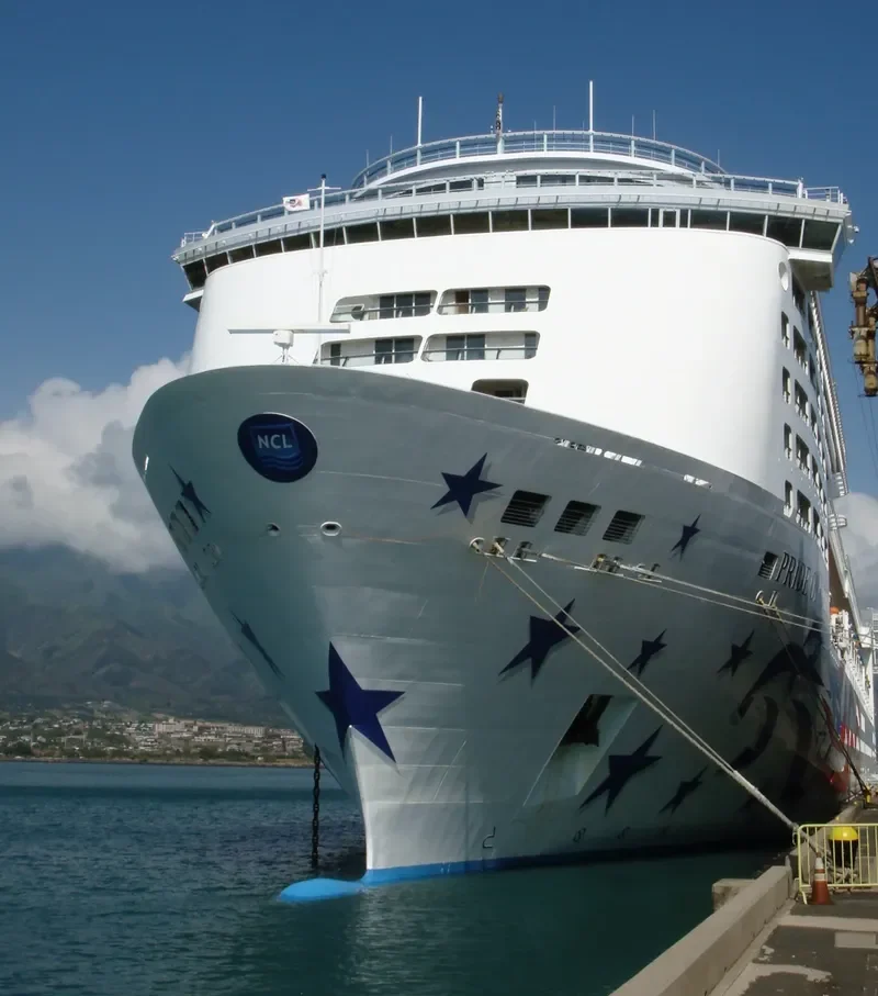 PRIDE OF AMERICA Passenger Ship IMO 9209221