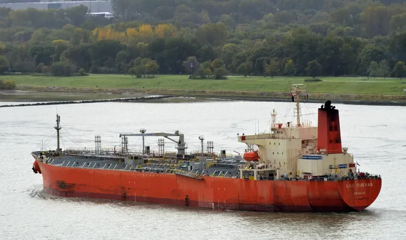 LAS CUEVAS Tanker IMO 9209283 photo 2