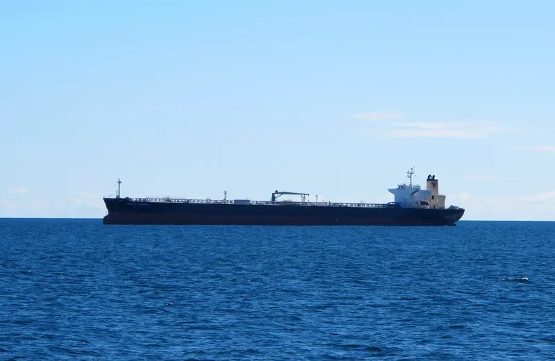 MOLECULE Tanker IMO 9209300 photo 4