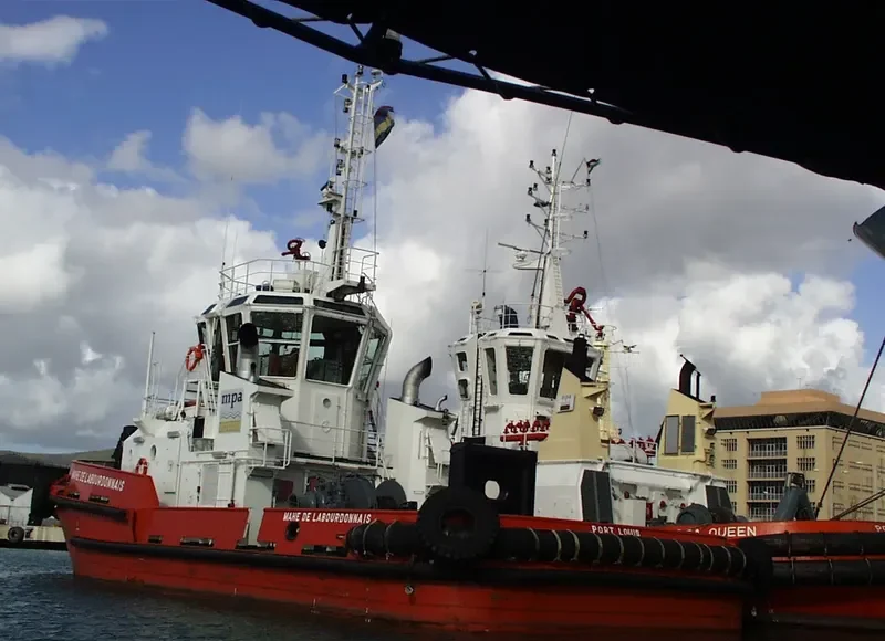 MAHE DE LABOURDONNAIS General Cargo IMO 9209441