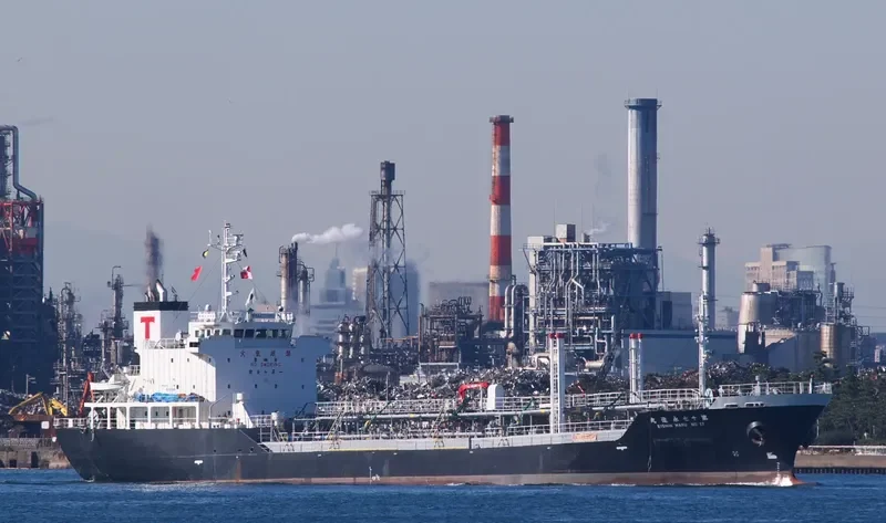 XIN JI CHENG Tanker IMO 9209984 photo 3