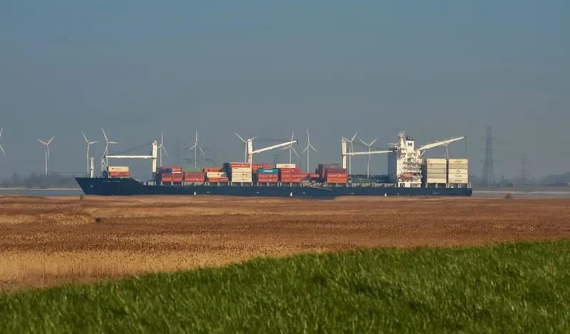 MSC CAPUCINE R Container Ship IMO 9210086 photo 6