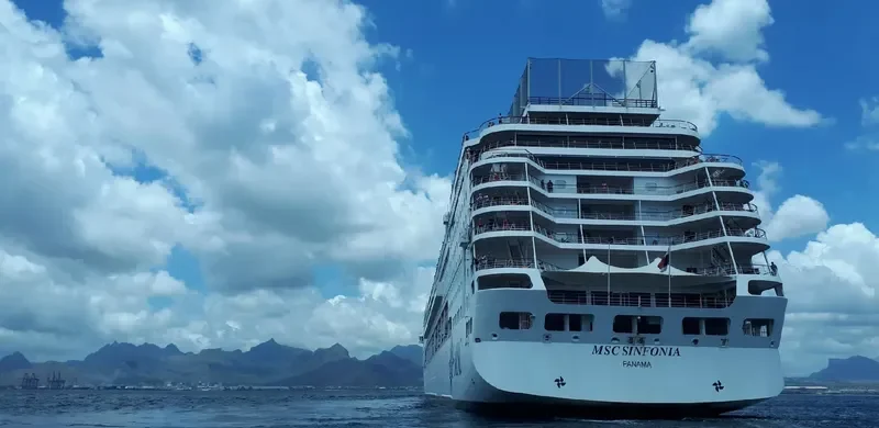 MSC SINFONIA Passenger Ship IMO 9210153 photo 7