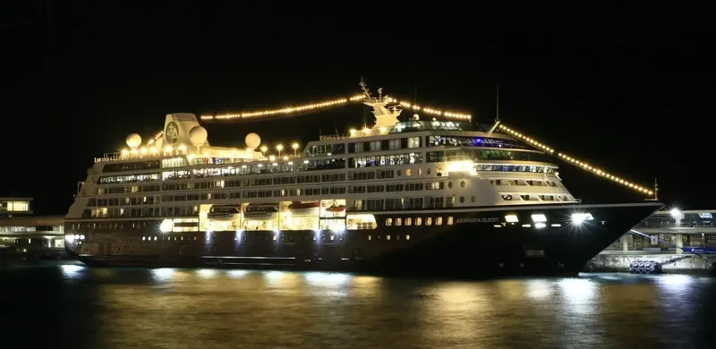 AZAMARA QUEST Passenger Ship IMO 9210218 photo 4
