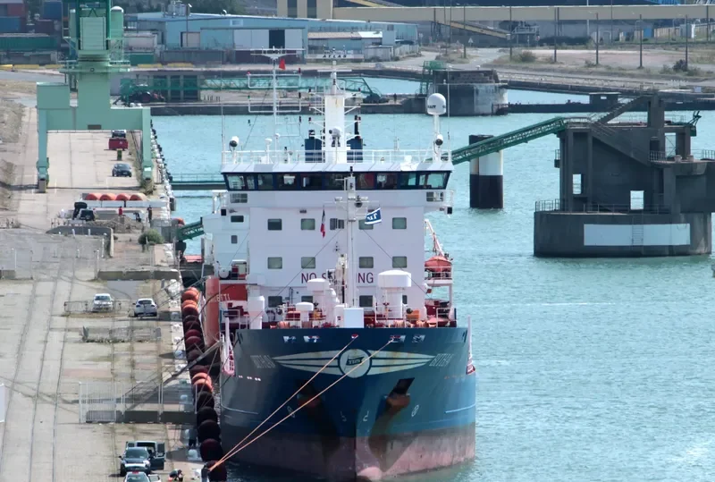 BITHAV Tanker IMO 9211535 photo 4
