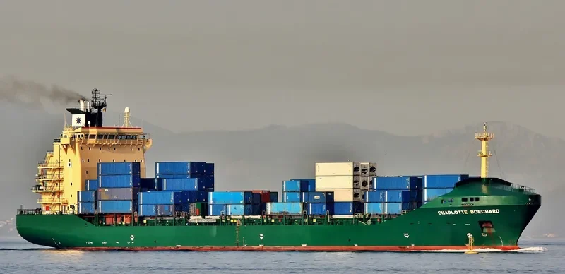 CHARLOTTE BORCHARD Container Ship IMO 9212022 photo 3