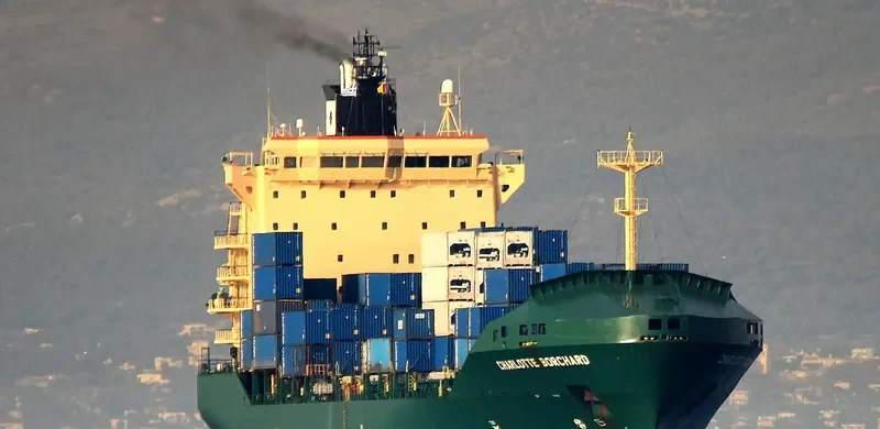 CHARLOTTE BORCHARD Container Ship IMO 9212022 photo 4