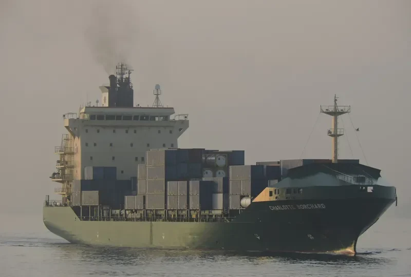 CHARLOTTE BORCHARD Container Ship IMO 9212022 photo 5