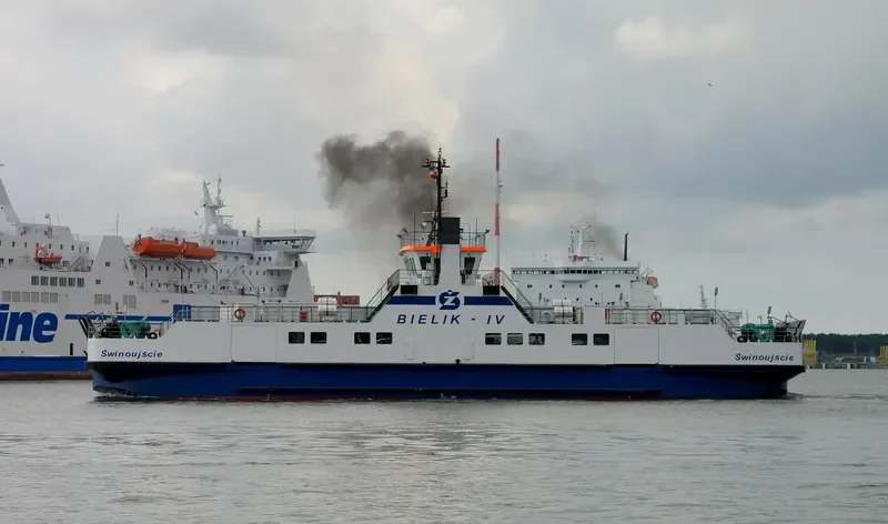 BIELIK IV Ro-Ro IMO 9212149 photo 8