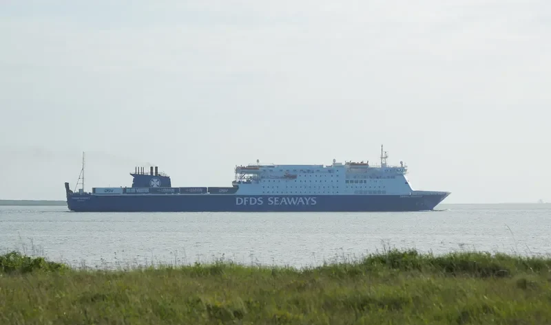 SIRENA SEAWAYS Ro-Ro IMO 9212163 photo 8