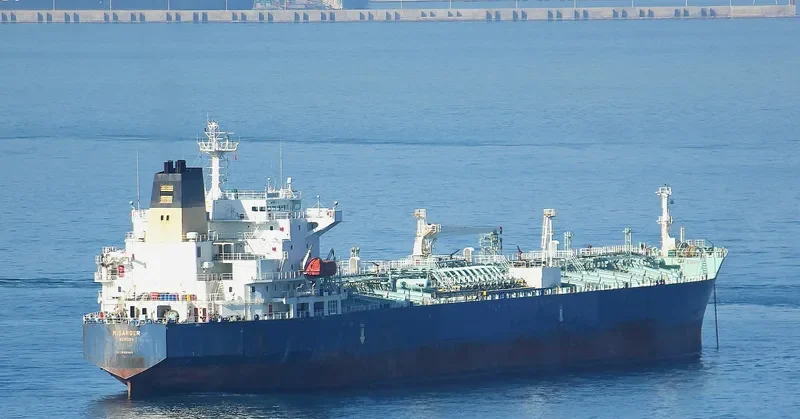 RISA Tanker IMO 9212369 photo 2