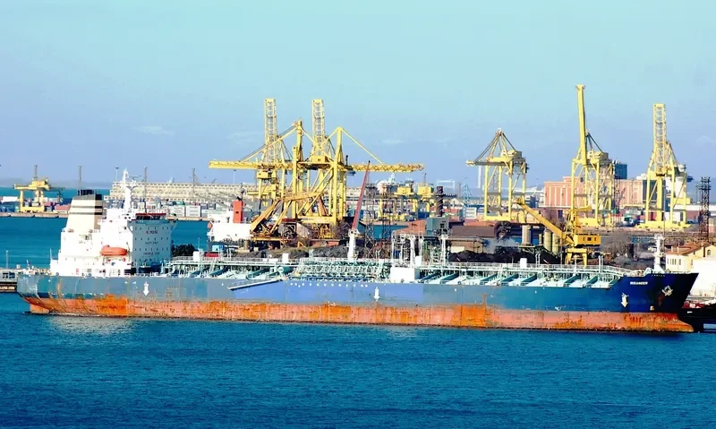RISA Tanker IMO 9212369 photo 4