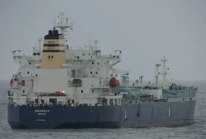 RISA Tanker IMO 9212369 photo 9