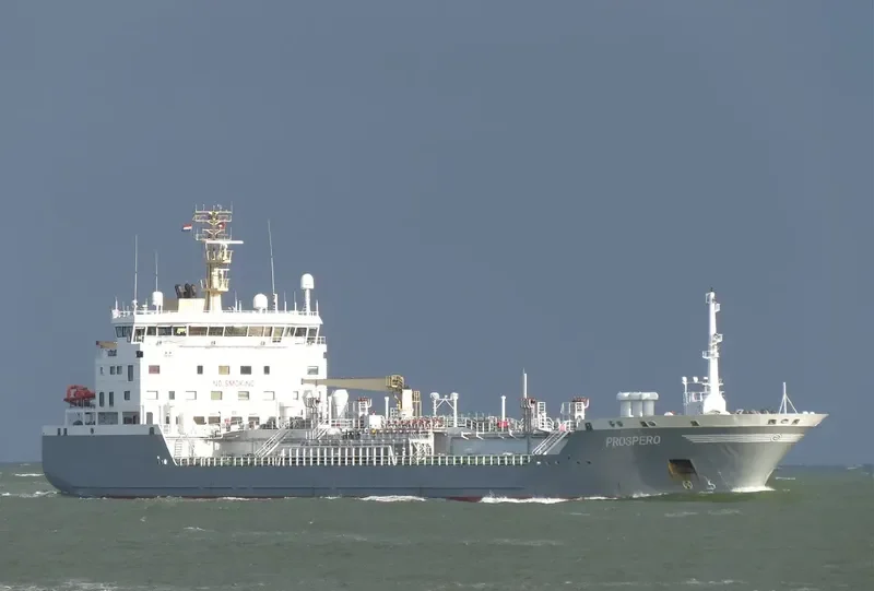 GRIYA JAWA Tanker IMO 9212589 photo 7