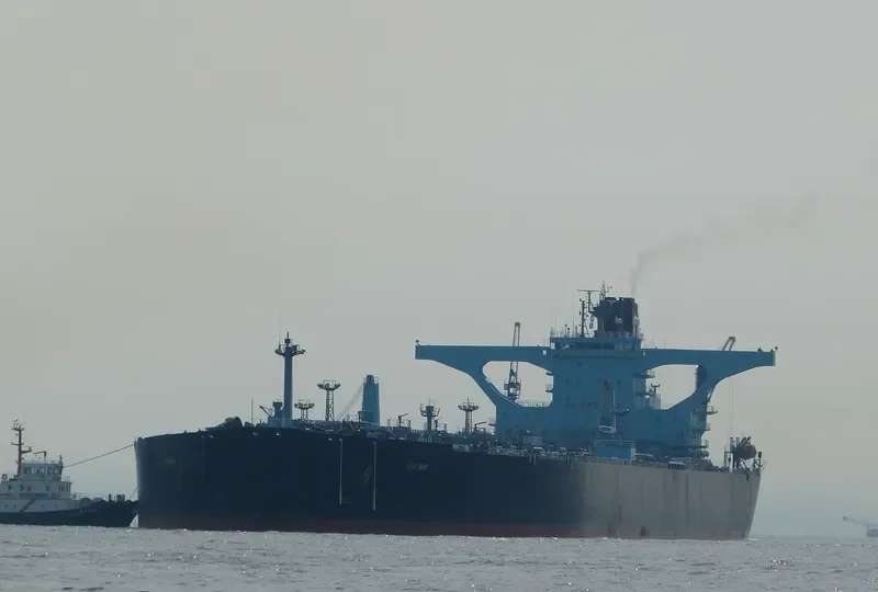 EM LONGEVITY Tanker IMO 9212864 photo 3