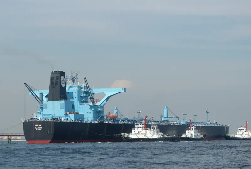 EM LONGEVITY Tanker IMO 9212864 photo 5