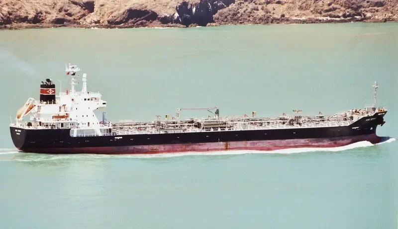NEW WINNER Tanker IMO 9213193 photo 5