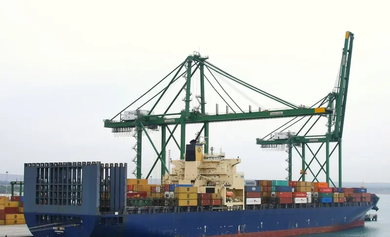 E.R.FELIXSTOWE Container Ship IMO 9213583 photo 9