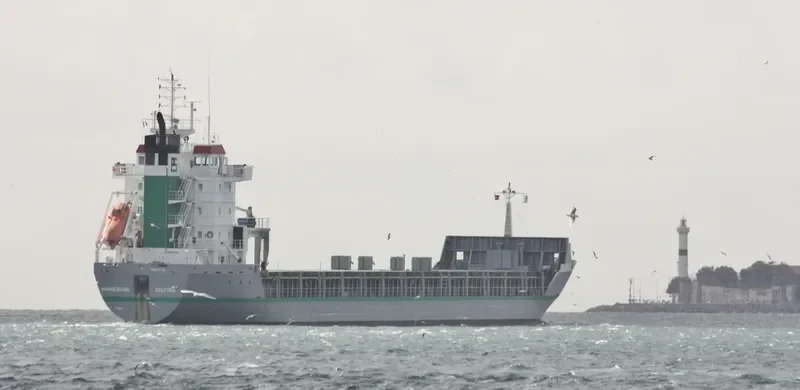 VARNEBANK Container Ship IMO 9213739 photo 9