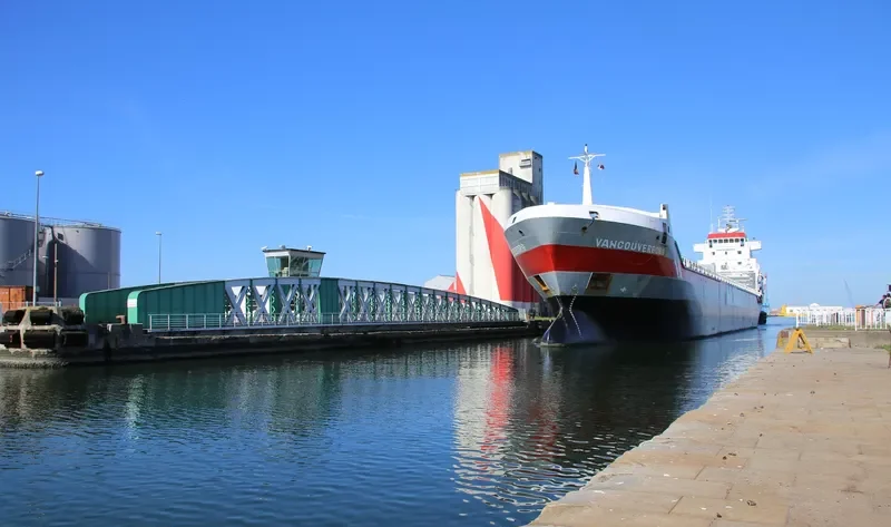 VANCOUVERBORG Container Ship IMO 9213741 photo 5